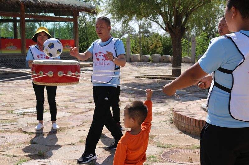 晶潤老油翁戶外拓展活動