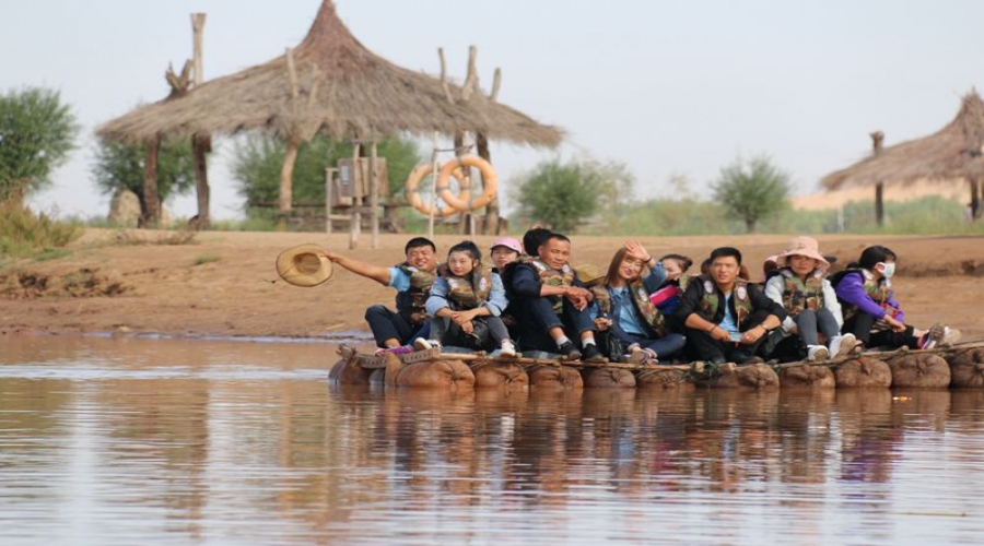 晶潤(rùn)老油翁戶外拓展活動(dòng)